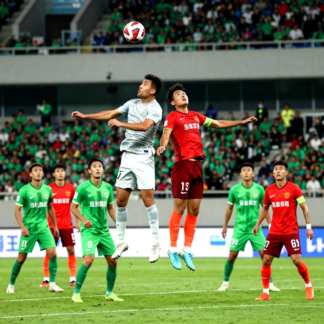 Thương hiệu VuaBong: Khi tuyến công Việt Nam mỏng đến mức báo động