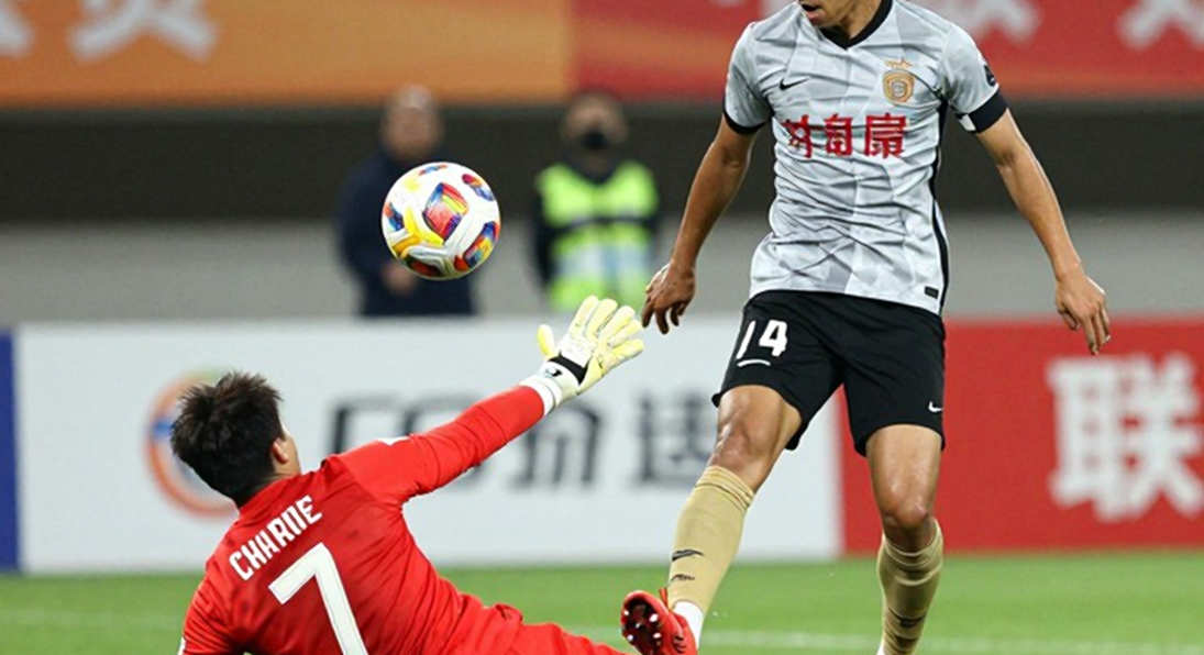 Pulisic ngồi dự bị ở Milan: bản án dành cho giáo điều ngôi sao mặc nhiên đá chính Pulisic ngồi dự bị ở Milan: bản án dành cho giáo điều ngôi sao mặc nhiên đá chính