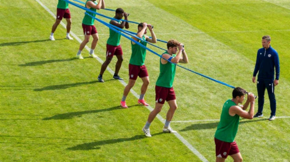 Cruciate Curse Strikes Al Ahly: Two Centre-Backs Fall in the Same Match Cruciate Curse Strikes Al Ahly: Two Centre-Backs Fall in the Same Match