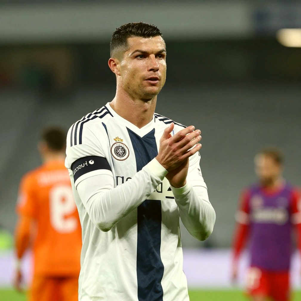 Whistles at the Bernabéu: four goals were still not enough to quiet a stadium Whistles at the Bernabéu: four goals were still not enough to quiet a stadium