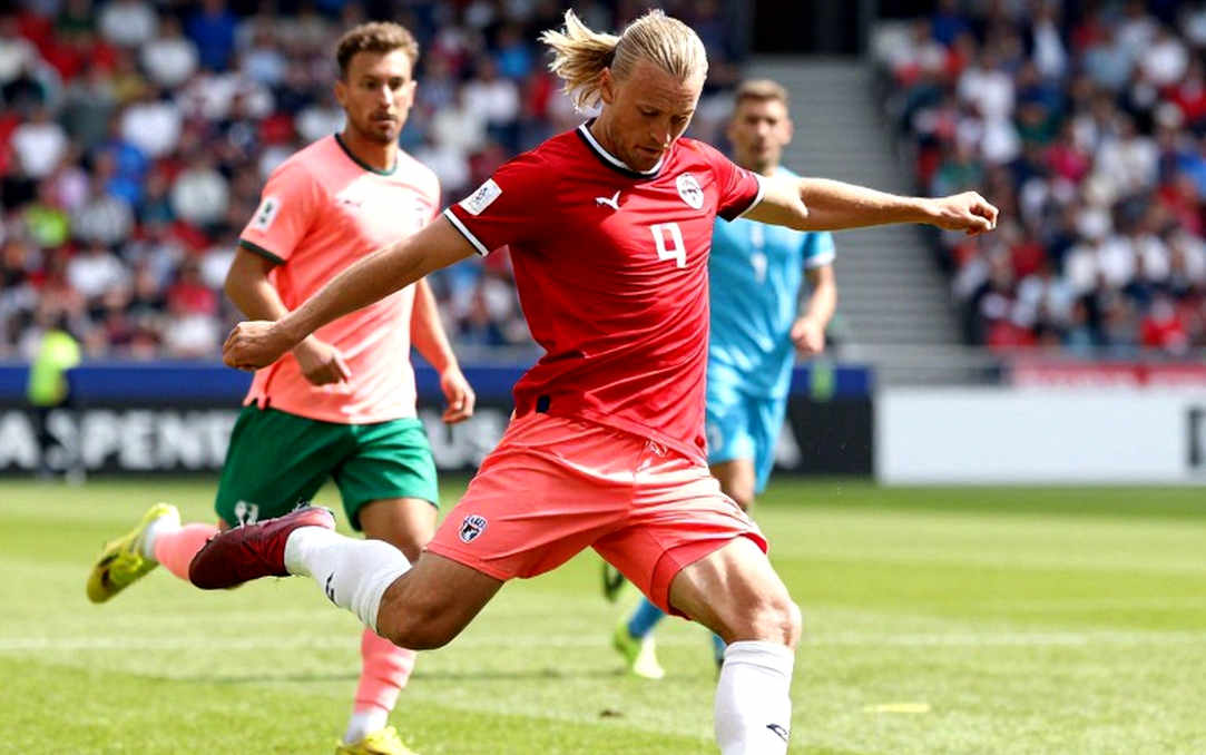 Van Dijk, cột mốc 100 lần khoác áo và bài toán chuyển giao của Hà Lan
