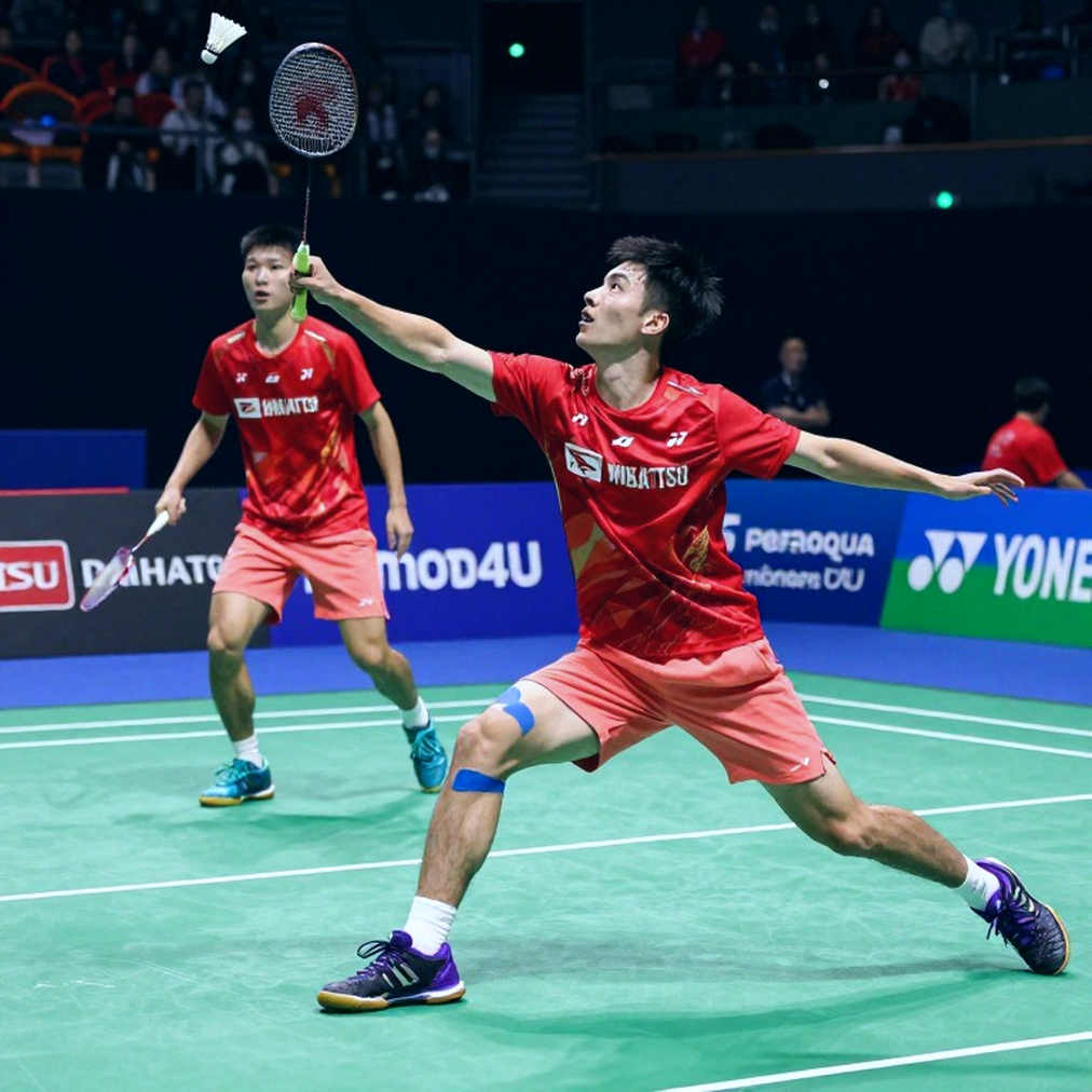 Alwi Farhan and the Momota Session: A Young Flame Learns to Burn Slowly Before Asian Games 2026 Alwi Farhan and the Momota Session: A Young Flame Learns to Burn Slowly Before Asian Games 2026