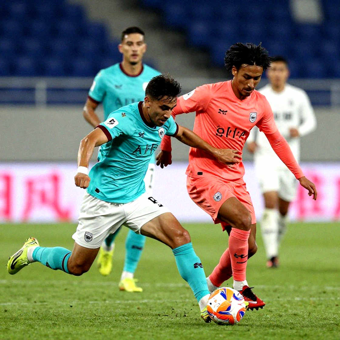 V-League 2026-2027 mở màn: The Cong thắng 2-0 Dong Nai dưới cơn mưa thẻ V-League 2026-2027 mở màn: The Cong thắng 2-0 Dong Nai dưới cơn mưa thẻ