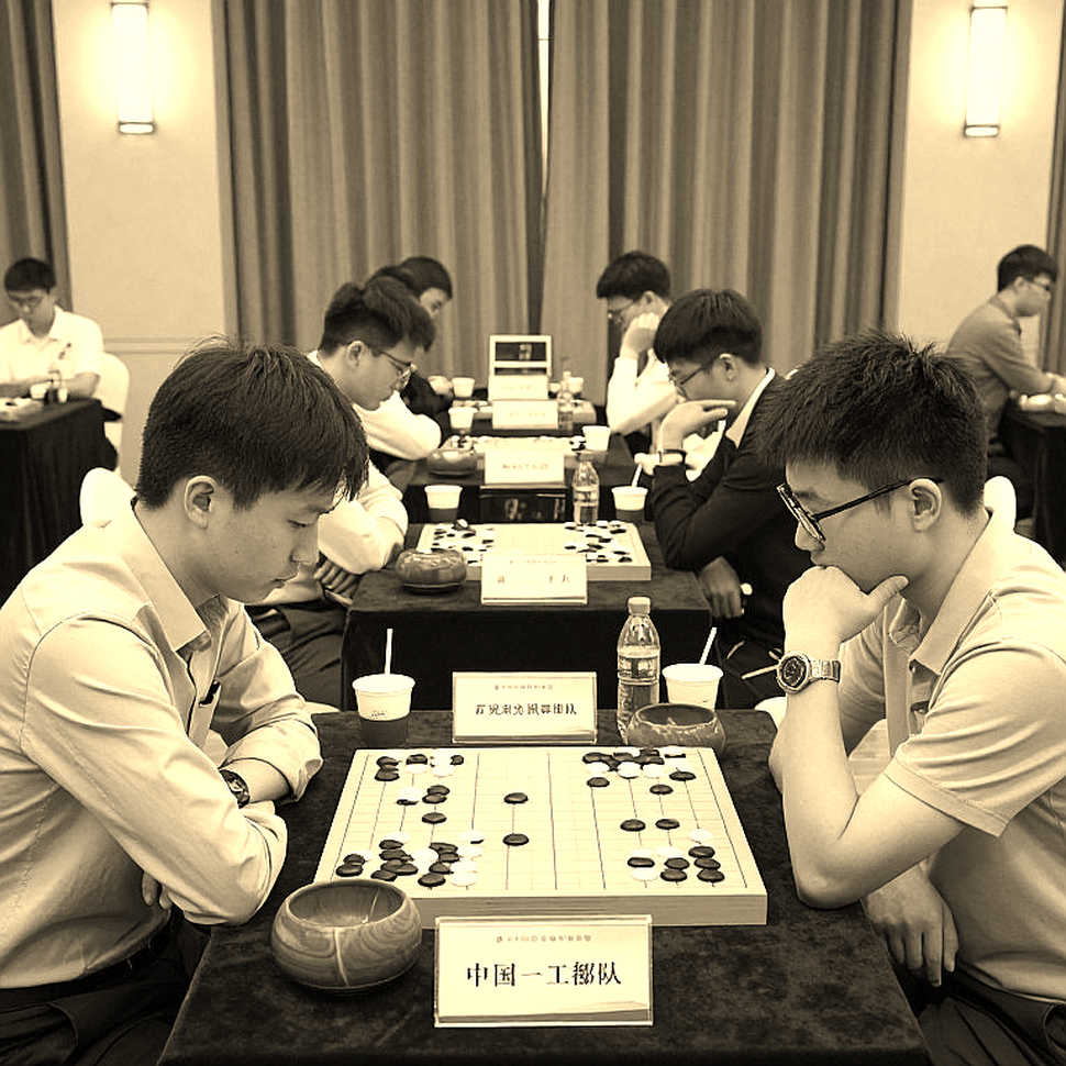 Firouzja đánh bại Carlsen lần đầu tiên: Khi thời gian trở thành kẻ thù thật sự ở Global Chess League 2026