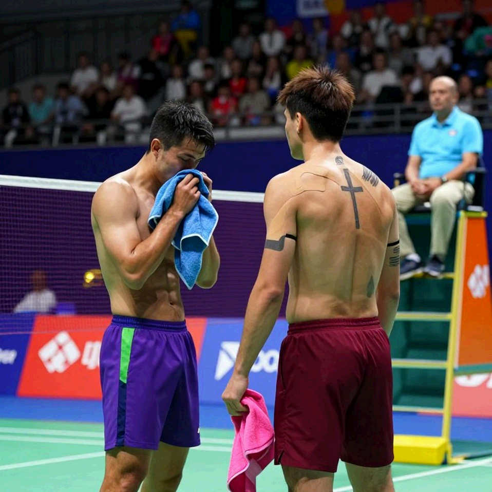 Kunlavut Vitidsarn tại Asian Games 2026: cú ăn ba danh hiệu và trận chung kết không có set thứ ba Kunlavut Vitidsarn tại Asian Games 2026: cú ăn ba danh hiệu và trận chung kết không có set thứ ba