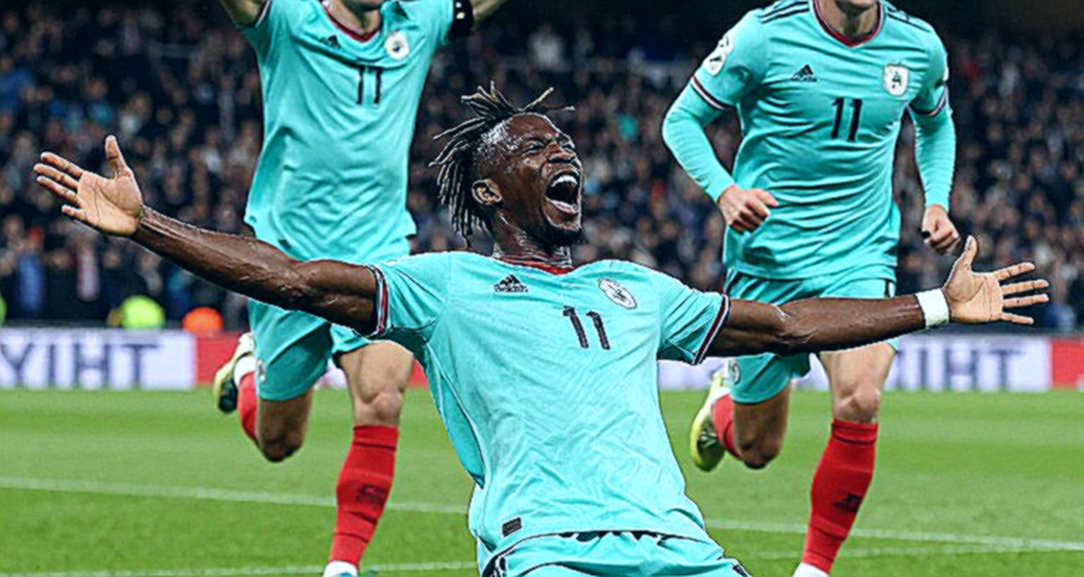 Ghế chung kết World Cup 2030: Madrid lo mất suất, Benslimane đang xây lợi thế Ghế chung kết World Cup 2030: Madrid lo mất suất, Benslimane đang xây lợi thế