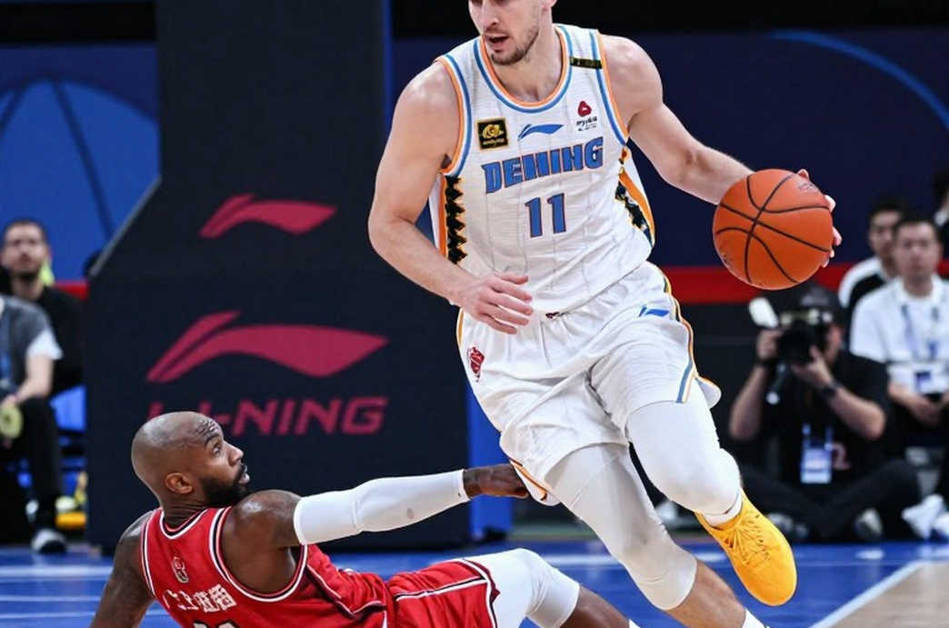 Kentucky State's 6-foot-4 Center Detained at the Airport: US College Basketball Seen Through the International Talent Pipeline Kentucky State's 6-foot-4 Center Detained at the Airport: US College Basketball Seen Through the International Talent Pipeline
