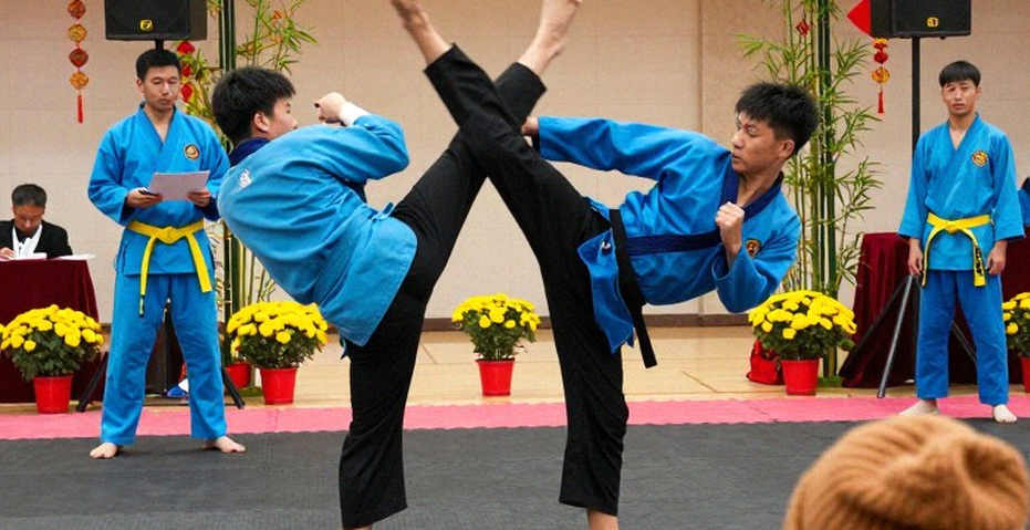 UFC Hạng Nặng: Bức tranh 28 năm và những bí mật đằng sau ngôi vương thượng đỉnh
