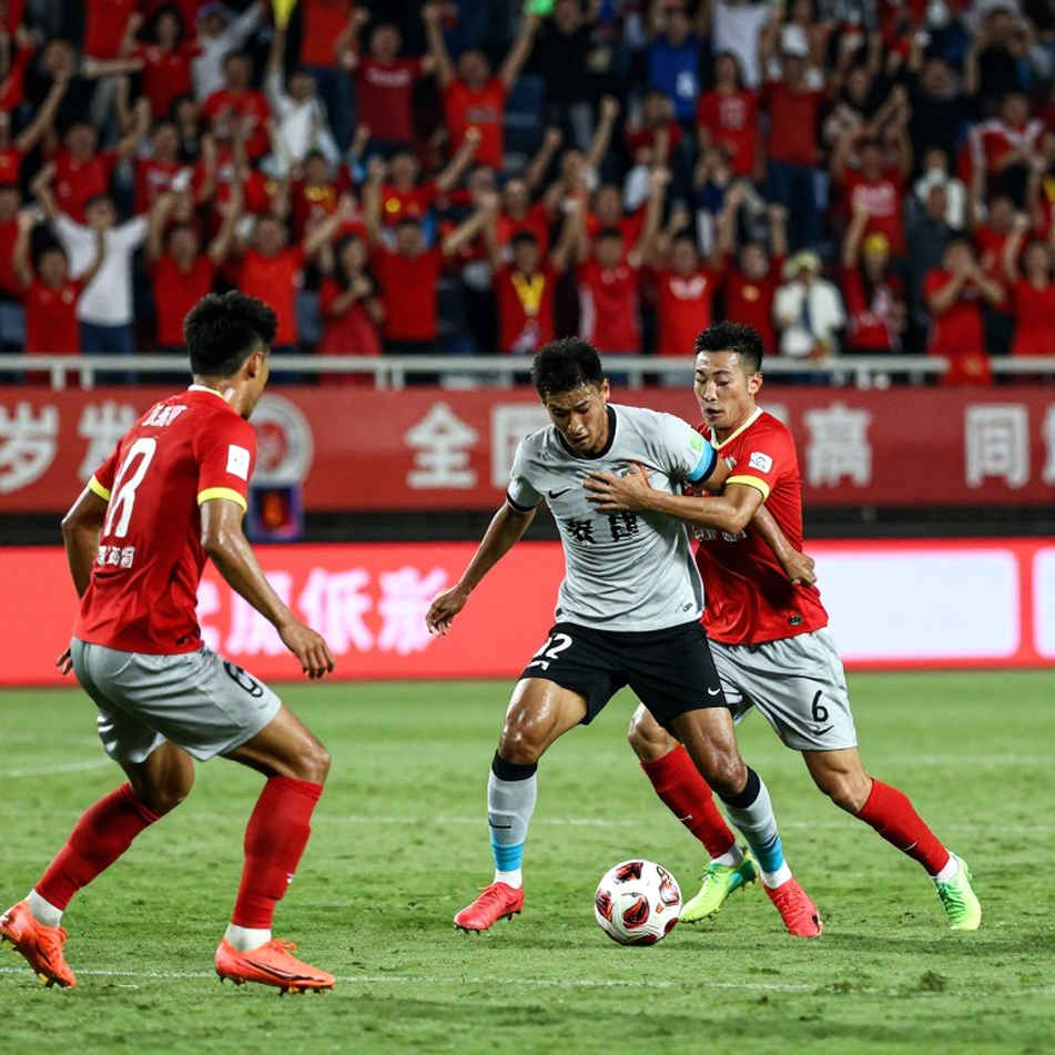 CLB Đà Nẵng chiêu mộ Bryan Ly: Việt kiều từ lò Man City trở về V-League 2026/27 CLB Đà Nẵng chiêu mộ Bryan Ly: Việt kiều từ lò Man City trở về V-League 2026/27