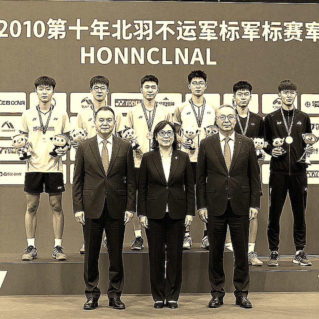 Sindhu hạ Akechi sau ba ván: sáu điểm sạch mở cửa chung kết Pháp Mở rộng, và chuỗi 0-10 đang chờ
