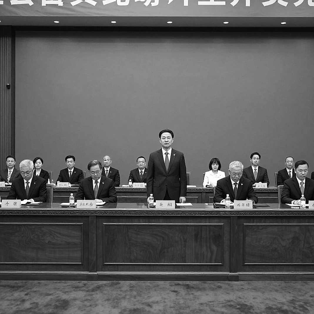 Alwi Farhan và buổi tập với Momota: Bài học thật nằm ở khoảng trống giữa tiêu đề và lời nói