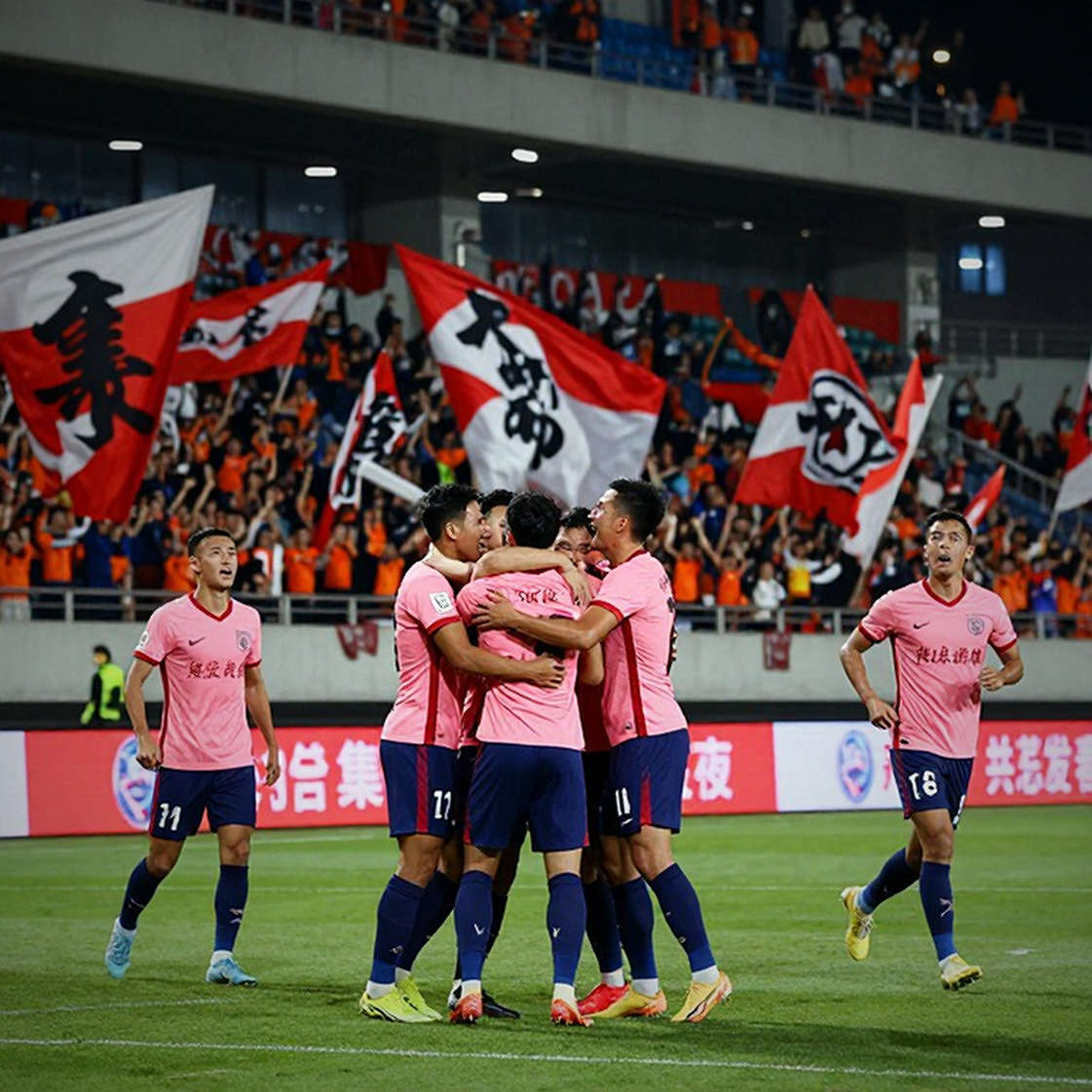 Người giữ nhịp: Ligue 1 bán đi bộ khung mà chính mình cần nhất