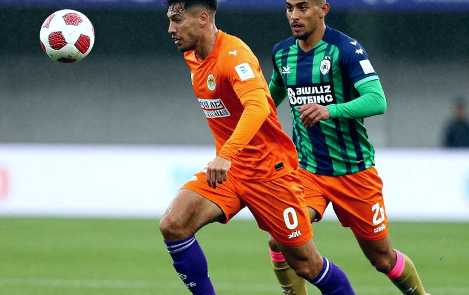 Hàng ba trung vệ ở V.League 1: Khi phòng ngừa trở thành triết lý