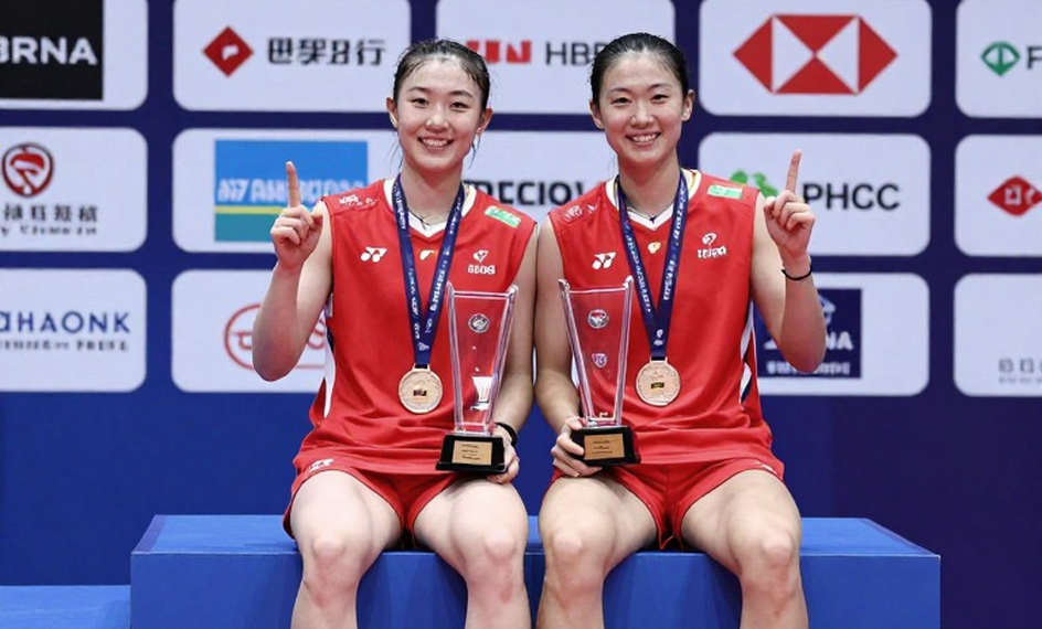 Hiệp ba ở Ichinomiya: Khi nhà vô địch đôi nam gục ngã và những gì còn lại sau ánh hào quang