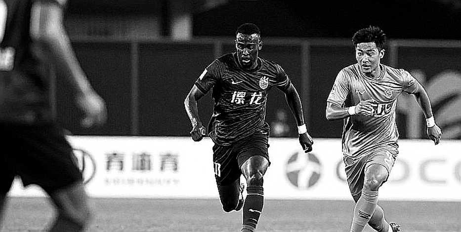 Vietnam National Team Pays Tribute to Xuan Son: When Physical Pain Becomes a Collective Ritual Vietnam National Team Pays Tribute to Xuan Son: When Physical Pain Becomes a Collective Ritual