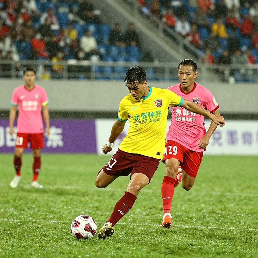 CAHN vs Hà Nội FC: Khi đồng hồ đo lường bị bẻ cong và một điểm chưa chắc đã là thành công