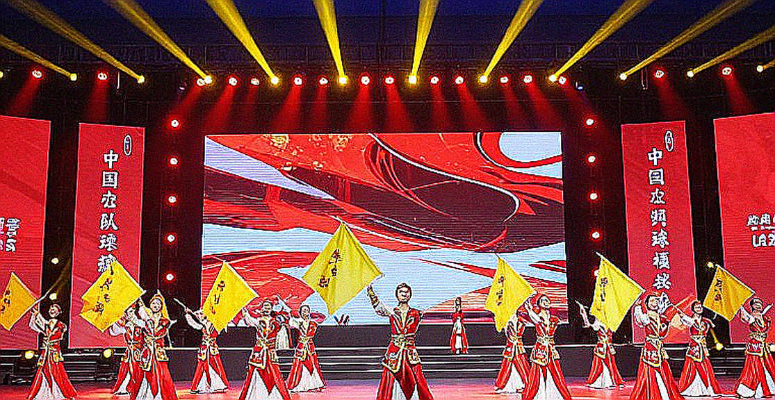 Alwi Farhan tập cùng Kento Momota trước Asian Games 2026: bài học không có thông số