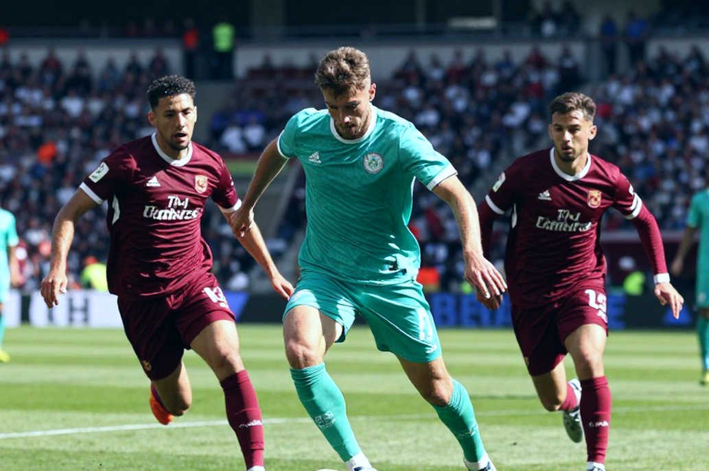 Woltemade và 'cú bắt tay nửa đêm' với Juventus: Mượn người để viết lại danh dự